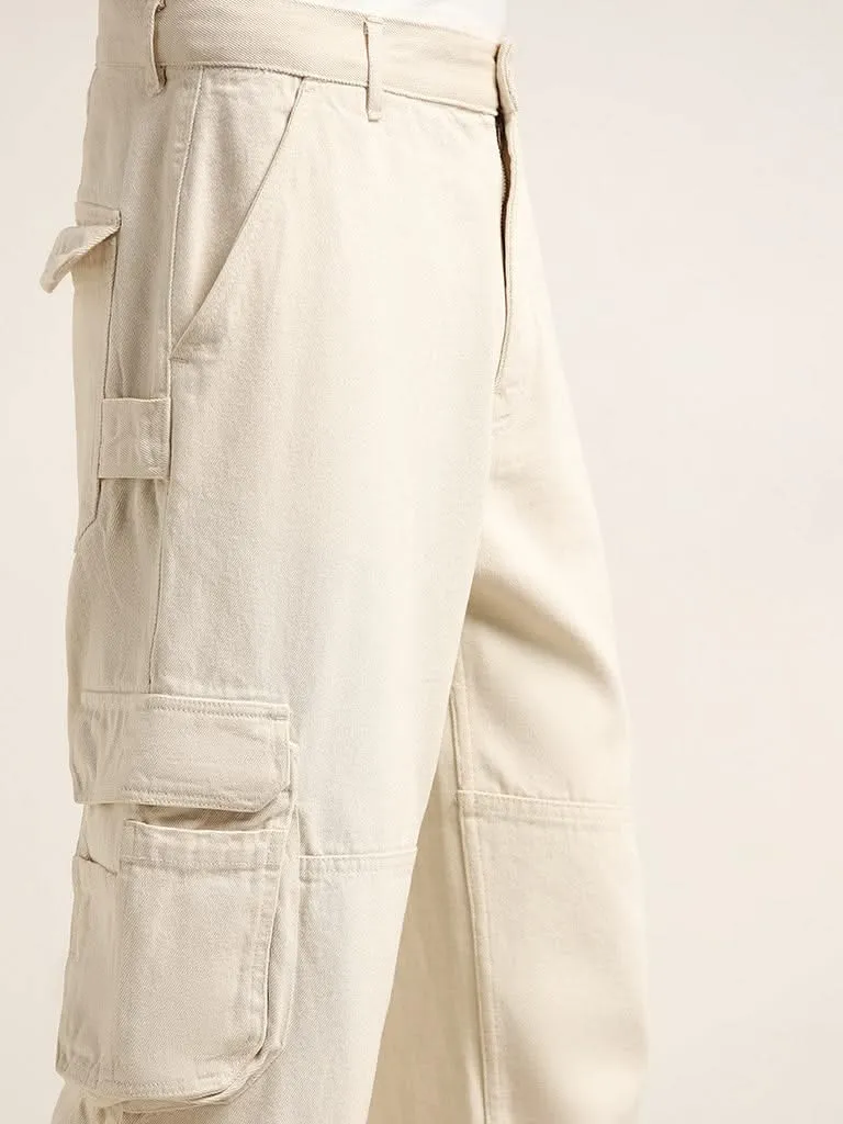 Nuon Off-White Cargo-Style Mid Rise Relaxed Fit Jeans