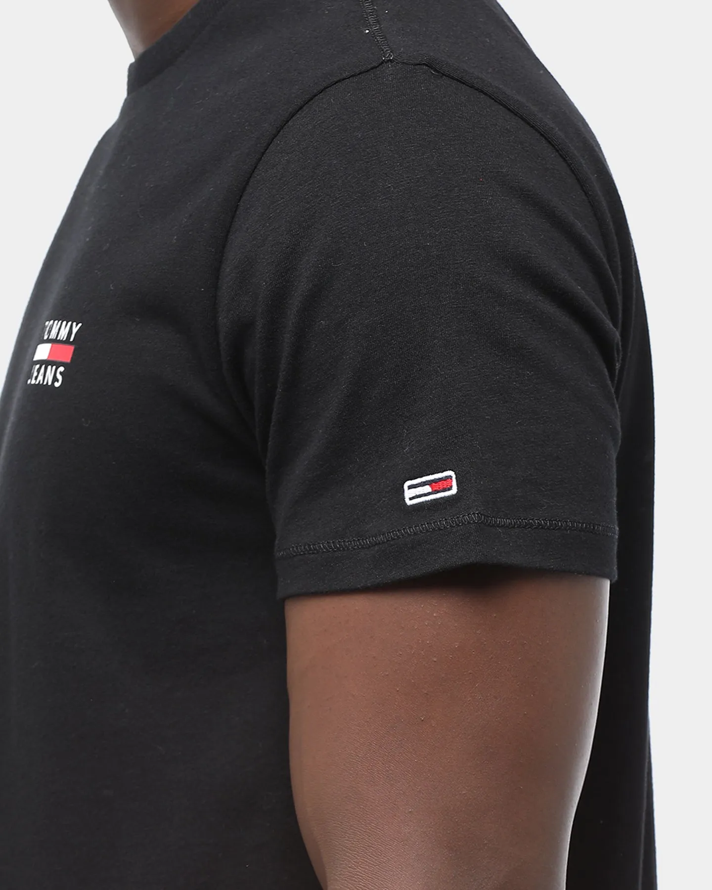 Tommy Jeans Men's TJM Chest Logo T-Shirt Tommy Black