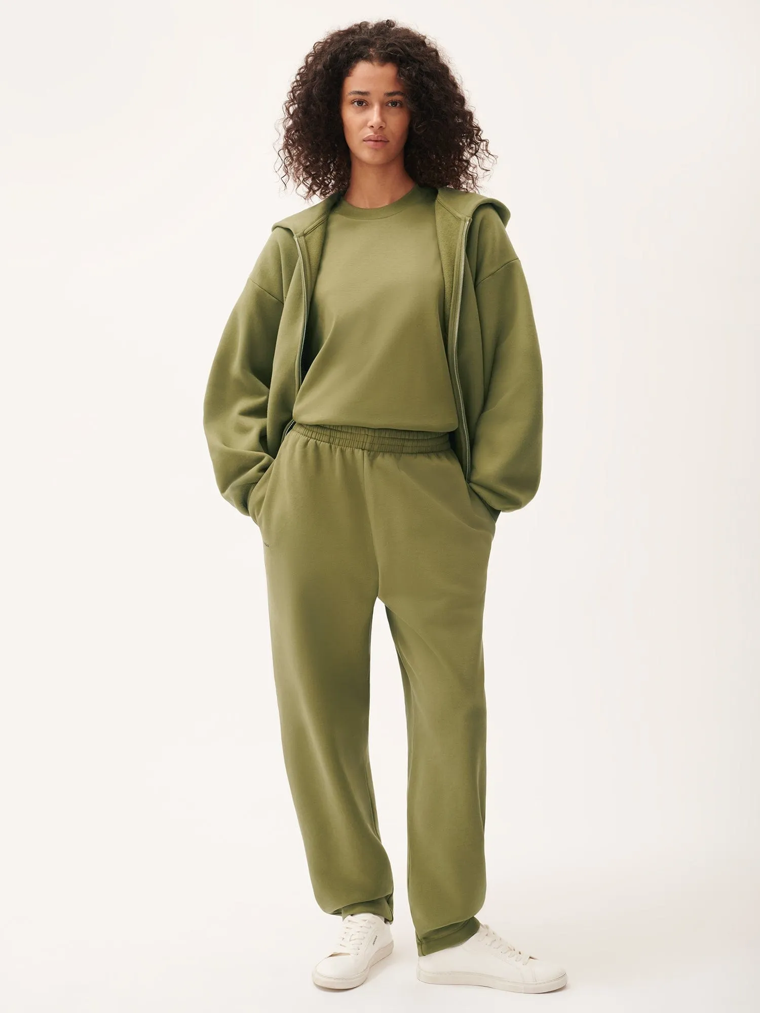 Womens DNA Barrel-Leg Track Pantshighland green
